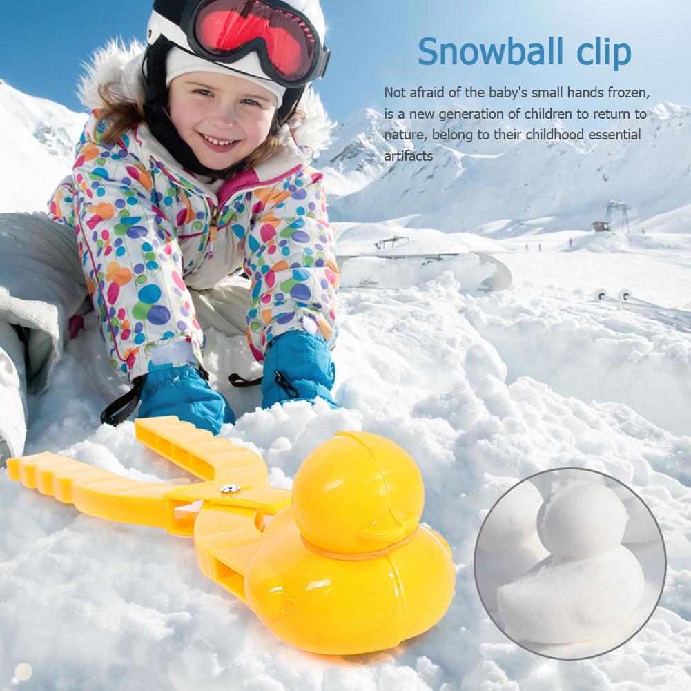 thumbnail image 4 of Clip para hacer bolas de nieve de dibujos animados para niños herramienta de molde para nieve al aire libre para invierno (amarillo) 2 uds., 4 of 9