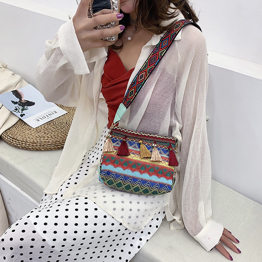 thumbnail image 3 of Bolso bandolera de estilo étnico para mujer, bandolera de viaje con borla de verano para mujer, 3 of 5